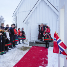 Kronprinsparet takket musikerne utenfor kirken. Foto: Lise Åserud, NTB